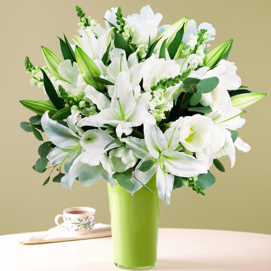 Lilies bouquet in a vase